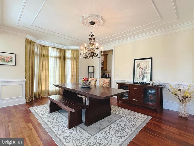 7532 RED HILL DR, Springfield, VA 22153