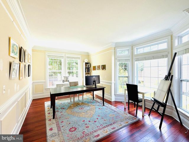 7532 RED HILL DR, Springfield, VA 22153