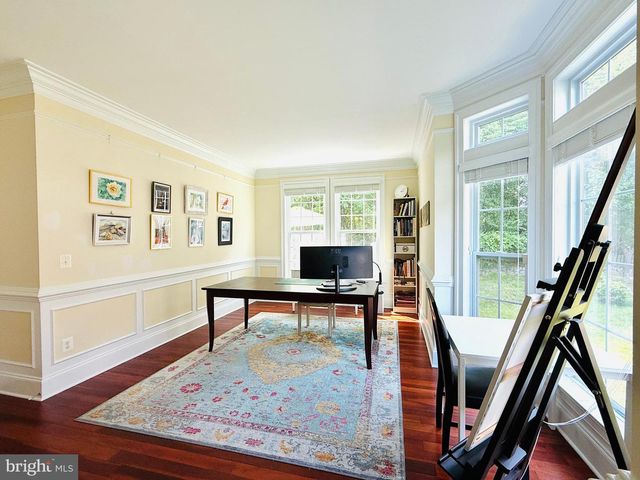7532 RED HILL DR, Springfield, VA 22153