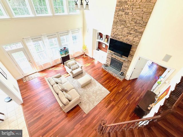 7532 RED HILL DR, Springfield, VA 22153