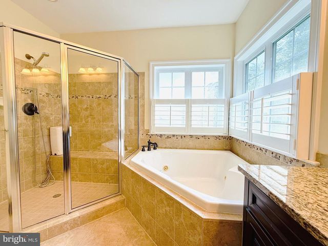 7532 RED HILL DR, Springfield, VA 22153