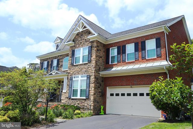 7532 RED HILL DR, Springfield, VA 22153