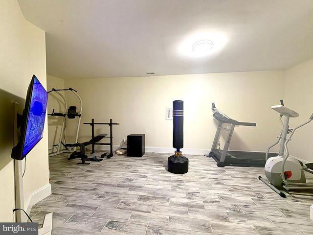 7532 RED HILL DR, Springfield, VA 22153