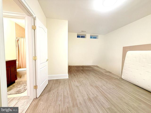 7532 RED HILL DR, Springfield, VA 22153