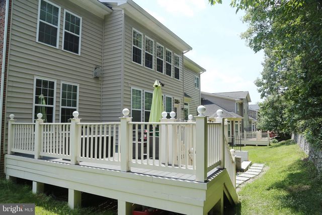 7532 RED HILL DR, Springfield, VA 22153