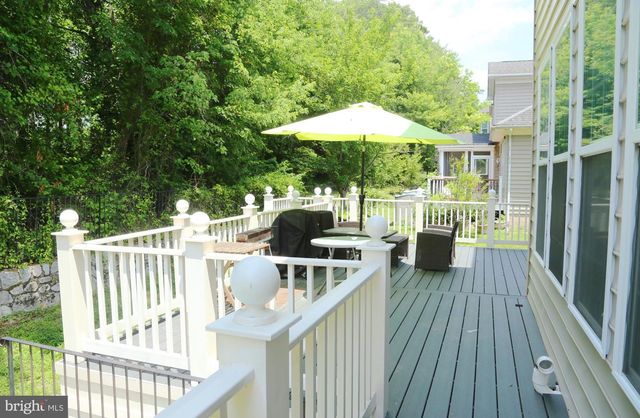 7532 RED HILL DR, Springfield, VA 22153