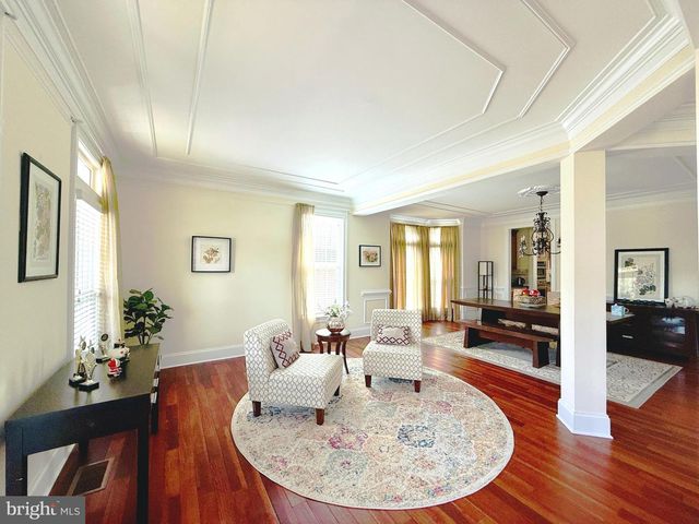 7532 RED HILL DR, Springfield, VA 22153
