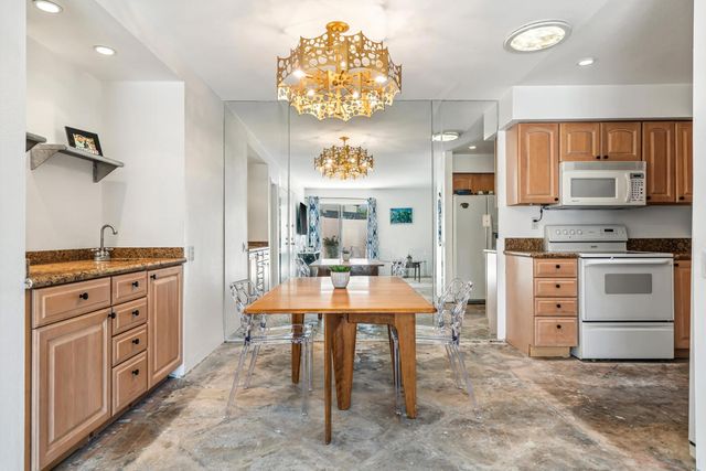 1499 Sunflower Circle N, Palm Springs, CA 92262