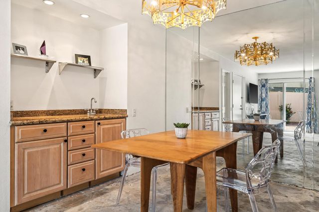 1499 Sunflower Circle N, Palm Springs, CA 92262