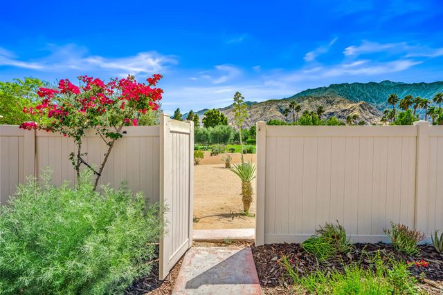 1499 Sunflower Circle N, Palm Springs, CA 92262