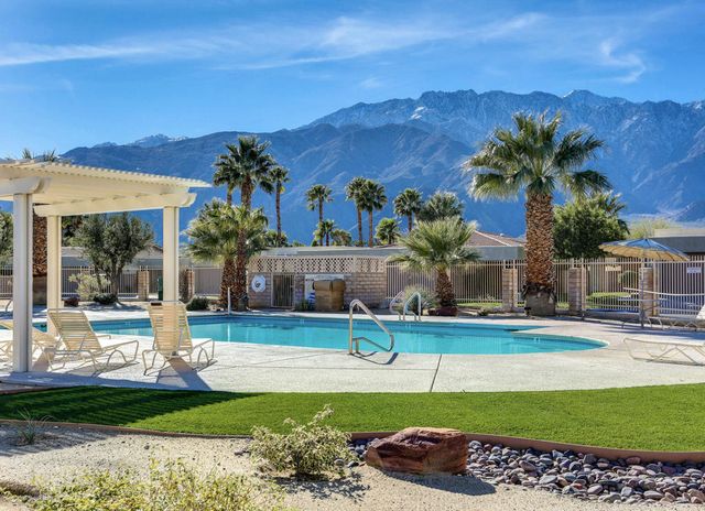 1499 Sunflower Circle N, Palm Springs, CA 92262