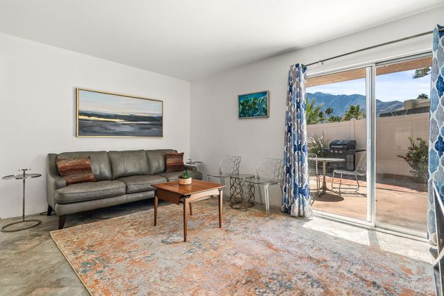 1499 Sunflower Circle N, Palm Springs, CA 92262