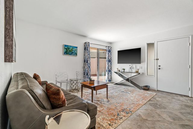 1499 Sunflower Circle N, Palm Springs, CA 92262