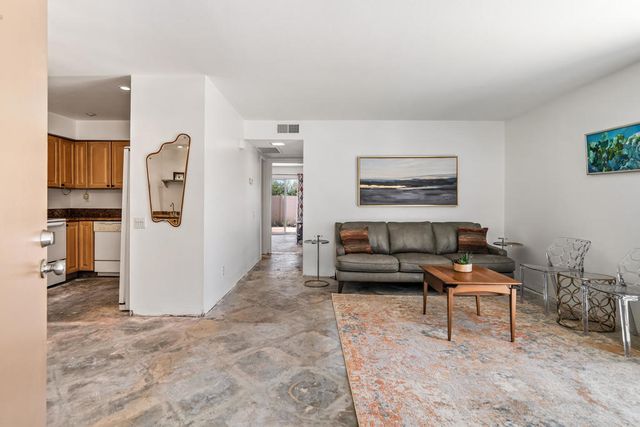 1499 Sunflower Circle N, Palm Springs, CA 92262