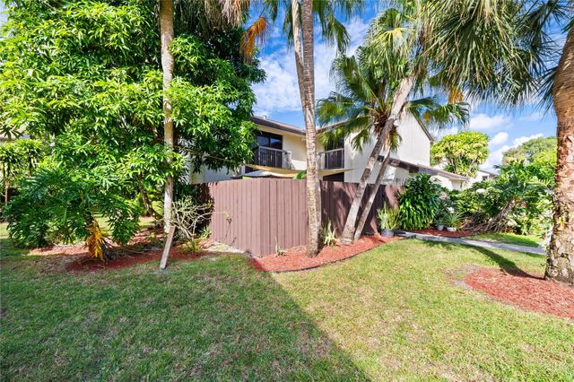 3387 Cocoplum Circle, Pompano Beach, FL 33063