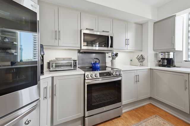 2001 N Ocean Boulevard 702s, Fort Lauderdale, FL 33305