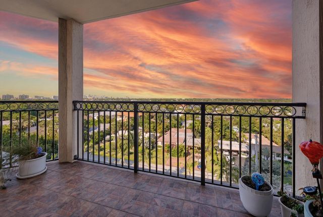 2001 N Ocean Boulevard 702s, Fort Lauderdale, FL 33305