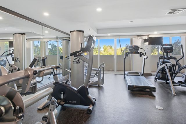 2001 N Ocean Boulevard 702s, Fort Lauderdale, FL 33305