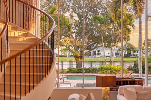 442 Savoie Drive, Palm Beach Gardens, FL 33410