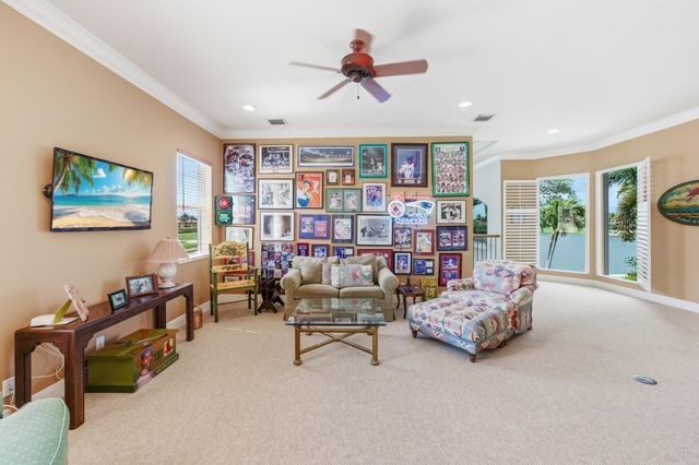 442 Savoie Drive, Palm Beach Gardens, FL 33410