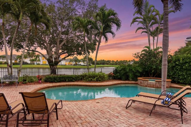 442 Savoie Drive, Palm Beach Gardens, FL 33410