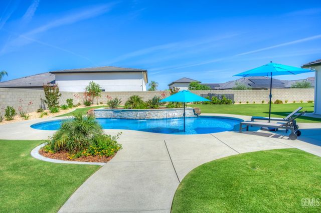 16624 Weatherly Court, Bakersfield, CA 93314