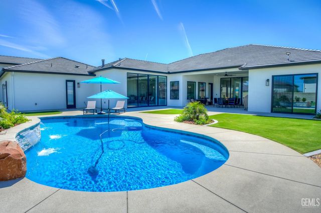 16624 Weatherly Court, Bakersfield, CA 93314