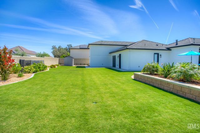 16624 Weatherly Court, Bakersfield, CA 93314