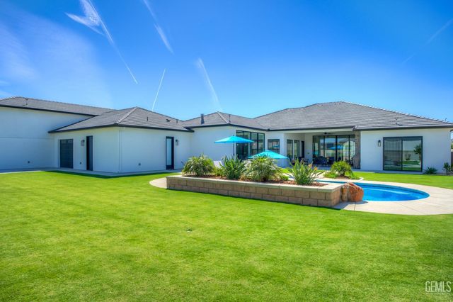 16624 Weatherly Court, Bakersfield, CA 93314