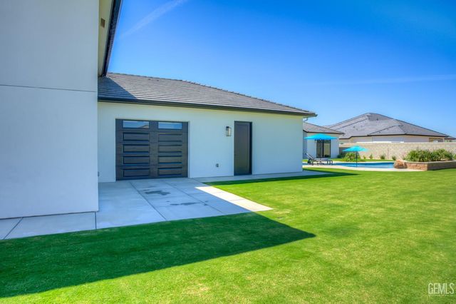 16624 Weatherly Court, Bakersfield, CA 93314