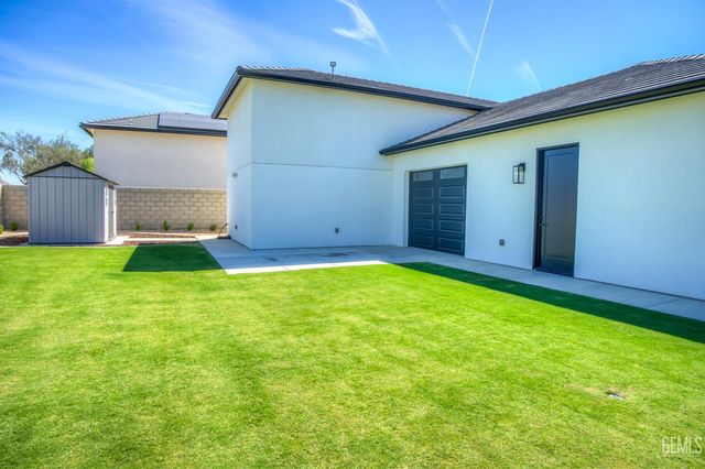 16624 Weatherly Court, Bakersfield, CA 93314