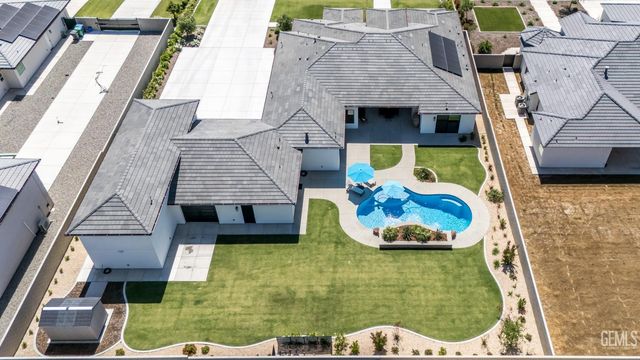 16624 Weatherly Court, Bakersfield, CA 93314