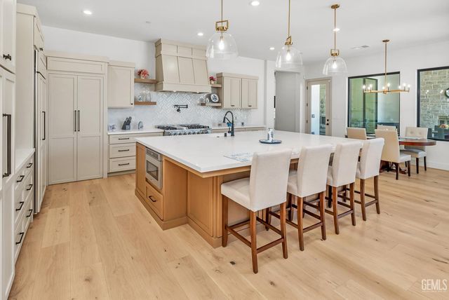 16624 Weatherly Court, Bakersfield, CA 93314