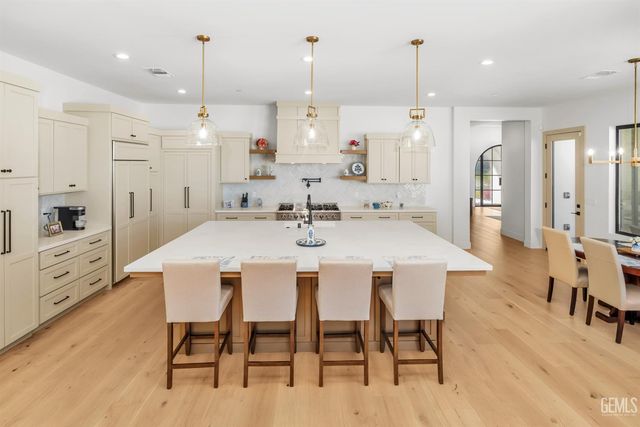 16624 Weatherly Court, Bakersfield, CA 93314