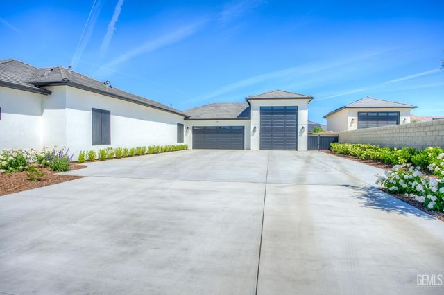 16624 Weatherly Court, Bakersfield, CA 93314