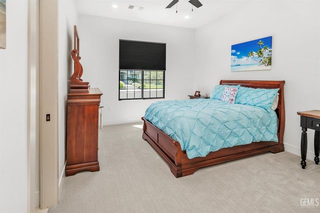 16624 Weatherly Court, Bakersfield, CA 93314