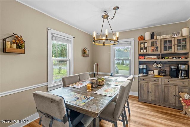 15 Chestnut Street, Waretown, NJ 08758