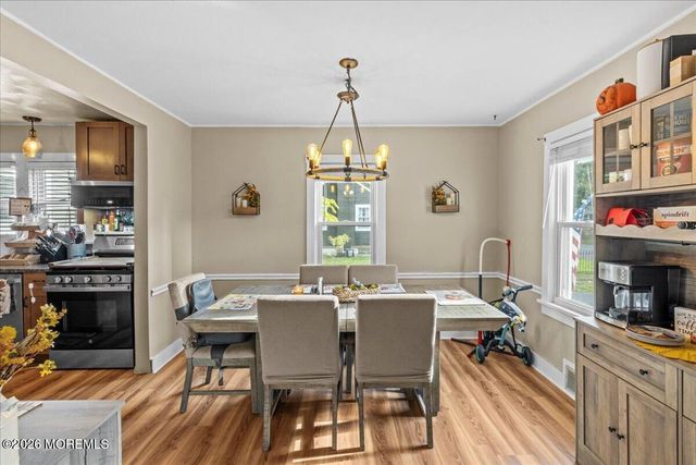 15 Chestnut Street, Waretown, NJ 08758