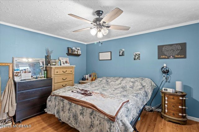 15 Chestnut Street, Waretown, NJ 08758