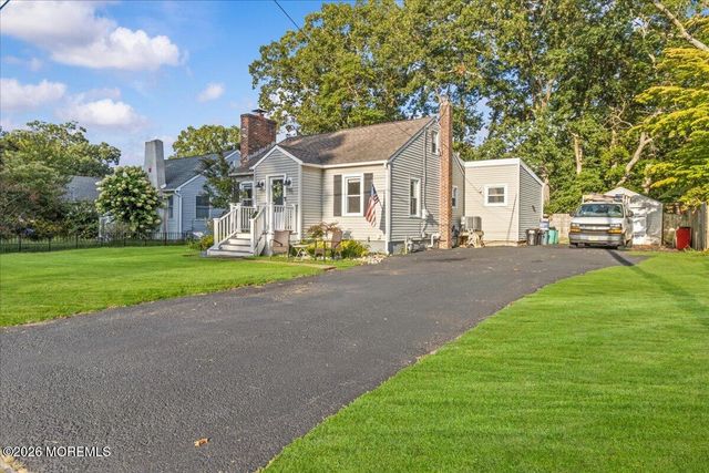 15 Chestnut Street, Waretown, NJ 08758