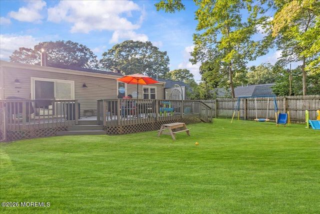15 Chestnut Street, Waretown, NJ 08758