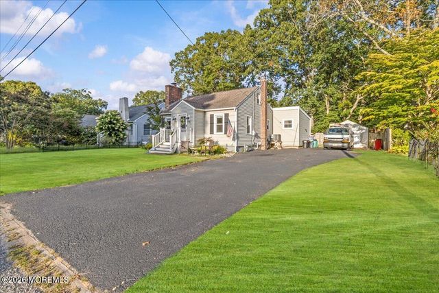 15 Chestnut Street, Waretown, NJ 08758