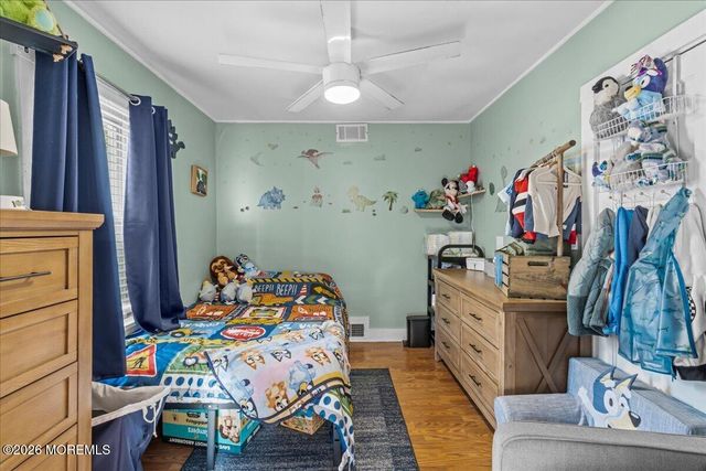 15 Chestnut Street, Waretown, NJ 08758
