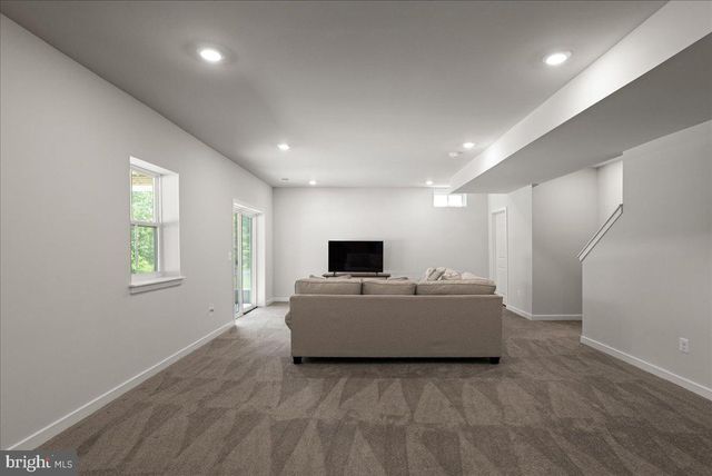 220 LEHIGH, Winchester, VA 22602