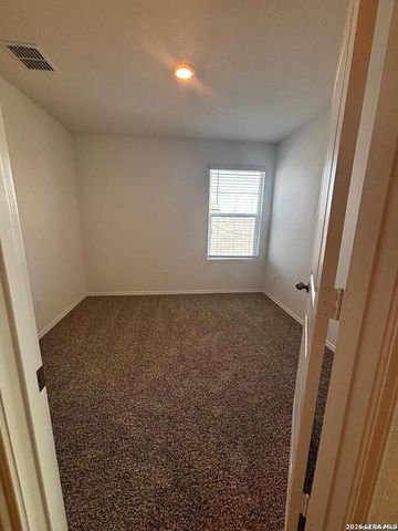 1421 SEQUOIA PARK, Converse, TX 78109