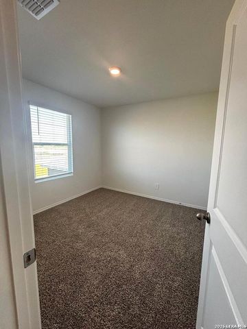 1421 SEQUOIA PARK, Converse, TX 78109