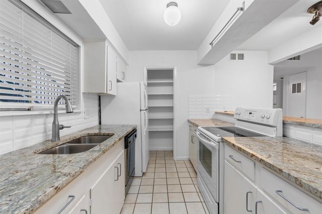 2208 Enfield RD 10500, Austin, TX 78703