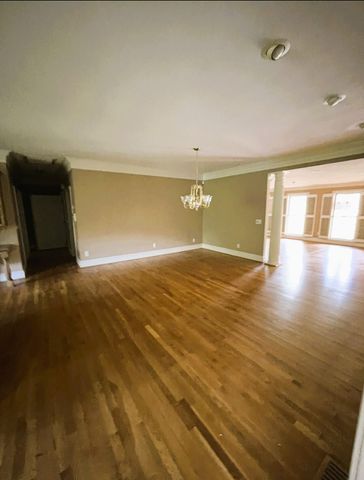 209 Meadowbrook Lane, Lafayette, GA 30728