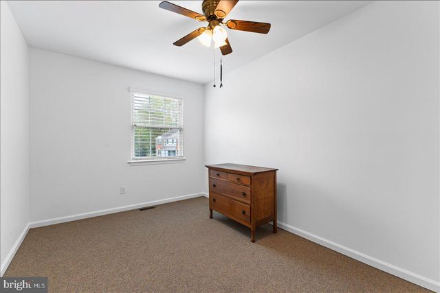 502 BROOKWOOD DR, Ambler, PA 19002