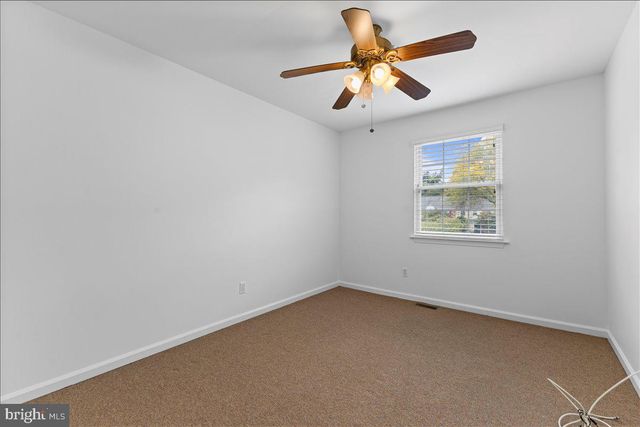 502 BROOKWOOD DR, Ambler, PA 19002